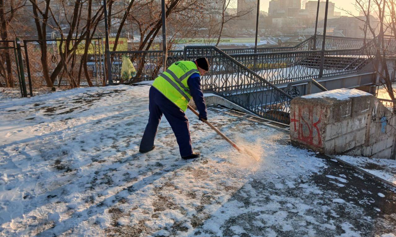 Сегодня во Владивостоке: демонтаж объектов, обслуживание ливнёвок и ликвидация последствий непогоды Сегодня во Владивостоке: демонтаж объектов, обслуживание ливнёвок и ликвидация последствий непогоды