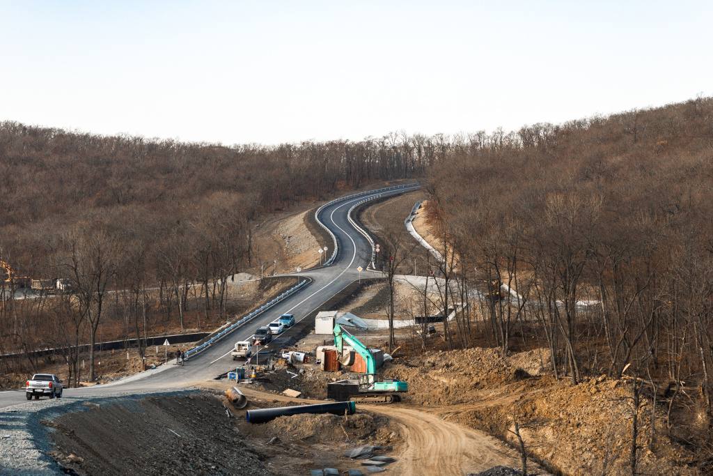 Новую дорогу открыли в столице Приморья