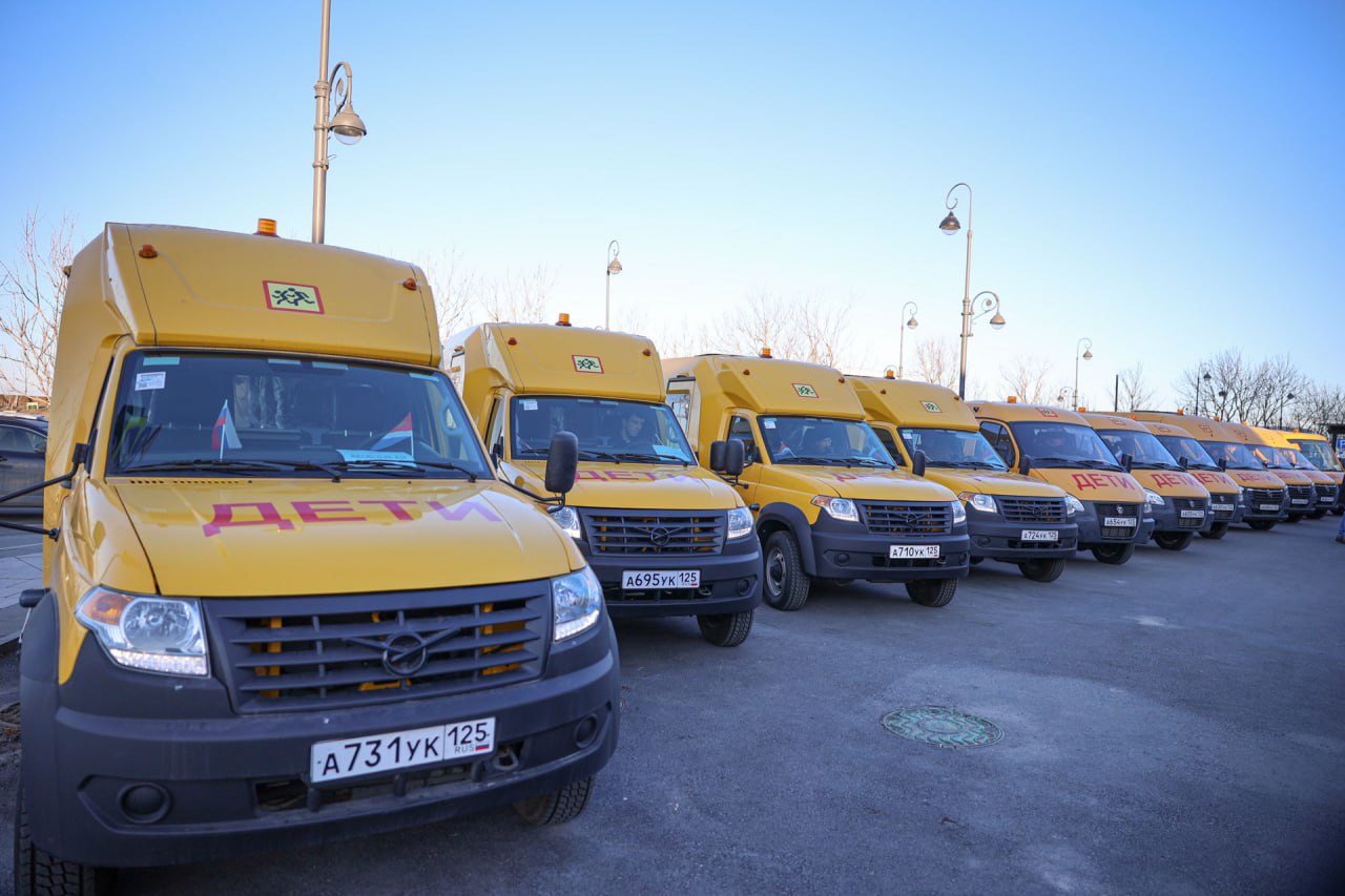 Уссурийск получил 6 новых школьных автобусов Уссурийск получил 6 новых школьных автобусов