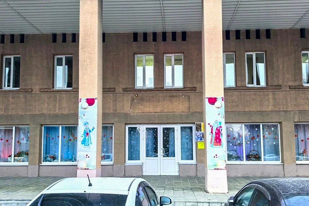 Учреждения культуры «нарядились» к Новому году Учреждения культуры «нарядились» к Новому году