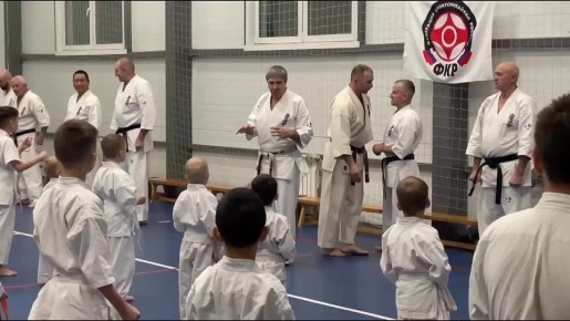 В Находке прошёл мастер-класс по киокушинкай с президентом федерации России