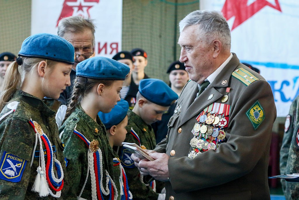 Служба начинается с клятвы: девятое посвящение в находкинской «ЮНАРМИИ» Служба начинается с клятвы: девятое посвящение в находкинской «ЮНАРМИИ»