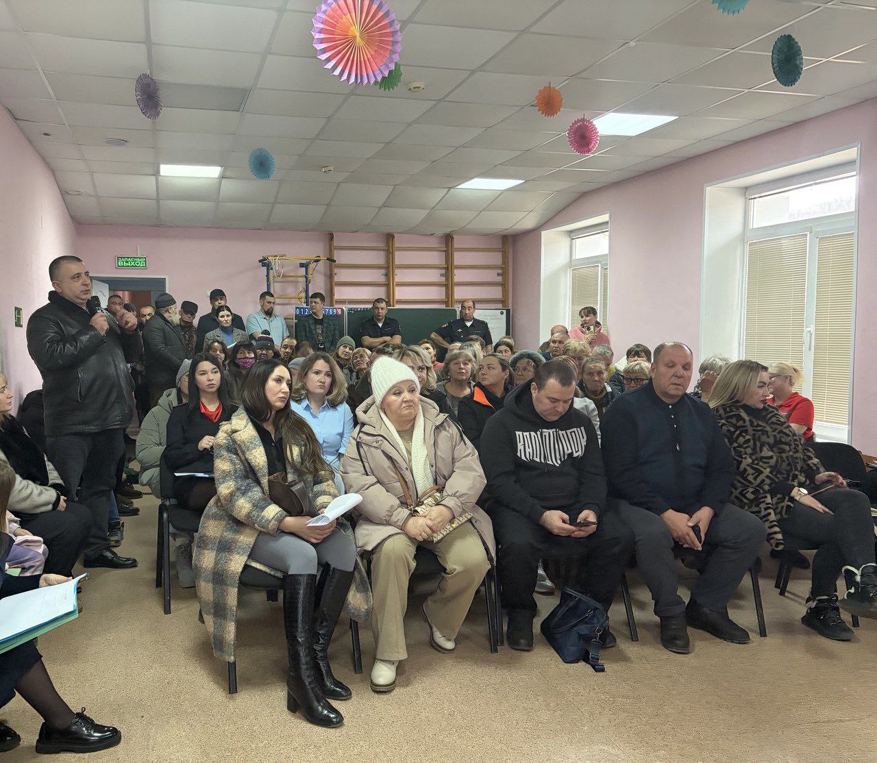 Обсудили с предпринимателями и жителями Андреевки развитие села Обсудили с предпринимателями и жителями Андреевки развитие села