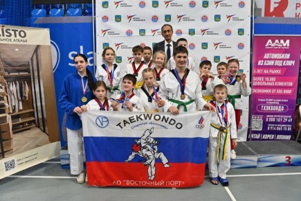 Команда «Восточник» из Врангеля привезла более 20 медалей со всероссийских соревнований