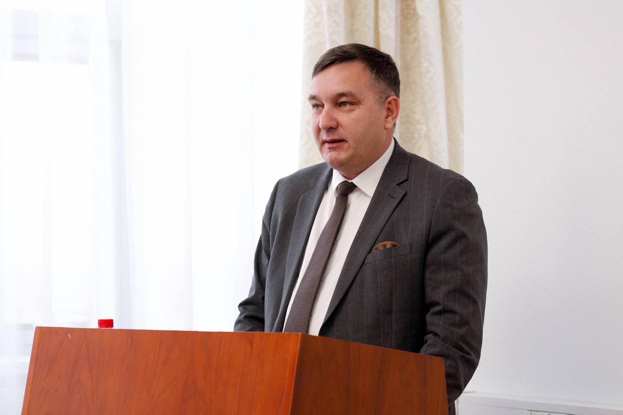 В стенах Юридической школы ДВФУ с 10 по 12 декабря 2025 г. прошла Всероссийская научно-практическая конференция «XVI Конституционные чтения: развитие конституционализма в XXI веке в условиях глобальных вызовов – от традиции... В стенах Юридической школы ДВФУ с 10 по 12 декабря 2025 г. прошла Всероссийская научно-практическая конференция «XVI Конституционные чтения: развитие конституционализма в XXI веке в условиях глобальных вызовов – от традиции...