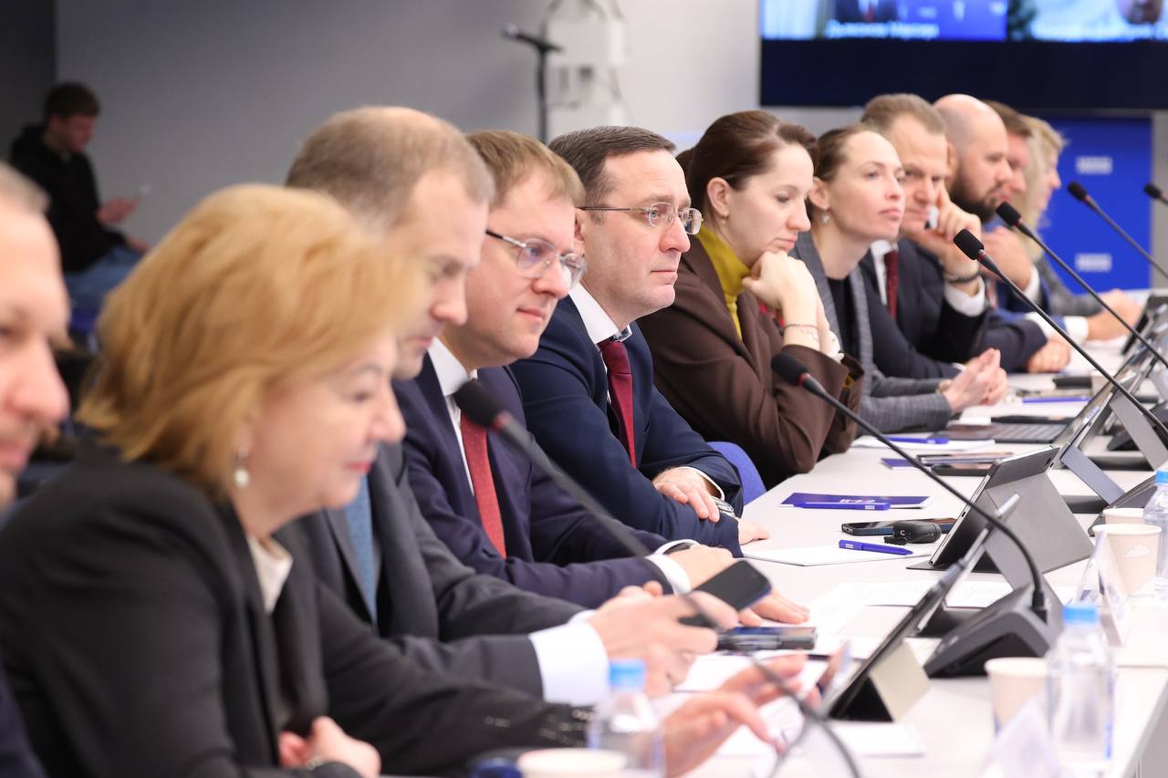 Виктория Абрамченко: На круглом столе по развитию внутреннего туризма в России партии «Единая Россия», участники — представители органов власти, бизнеса и эксперты — обсудили вызовы отрасли и предложили решения для её... Виктория Абрамченко: На круглом столе по развитию внутреннего туризма в России партии «Единая Россия», участники — представители органов власти, бизнеса и эксперты — обсудили вызовы отрасли и предложили решения для её...