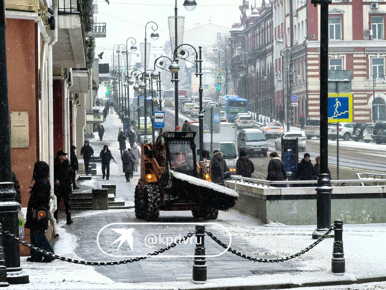 Во Владивостоке сегодня серо и снежно Во Владивостоке сегодня серо и снежно