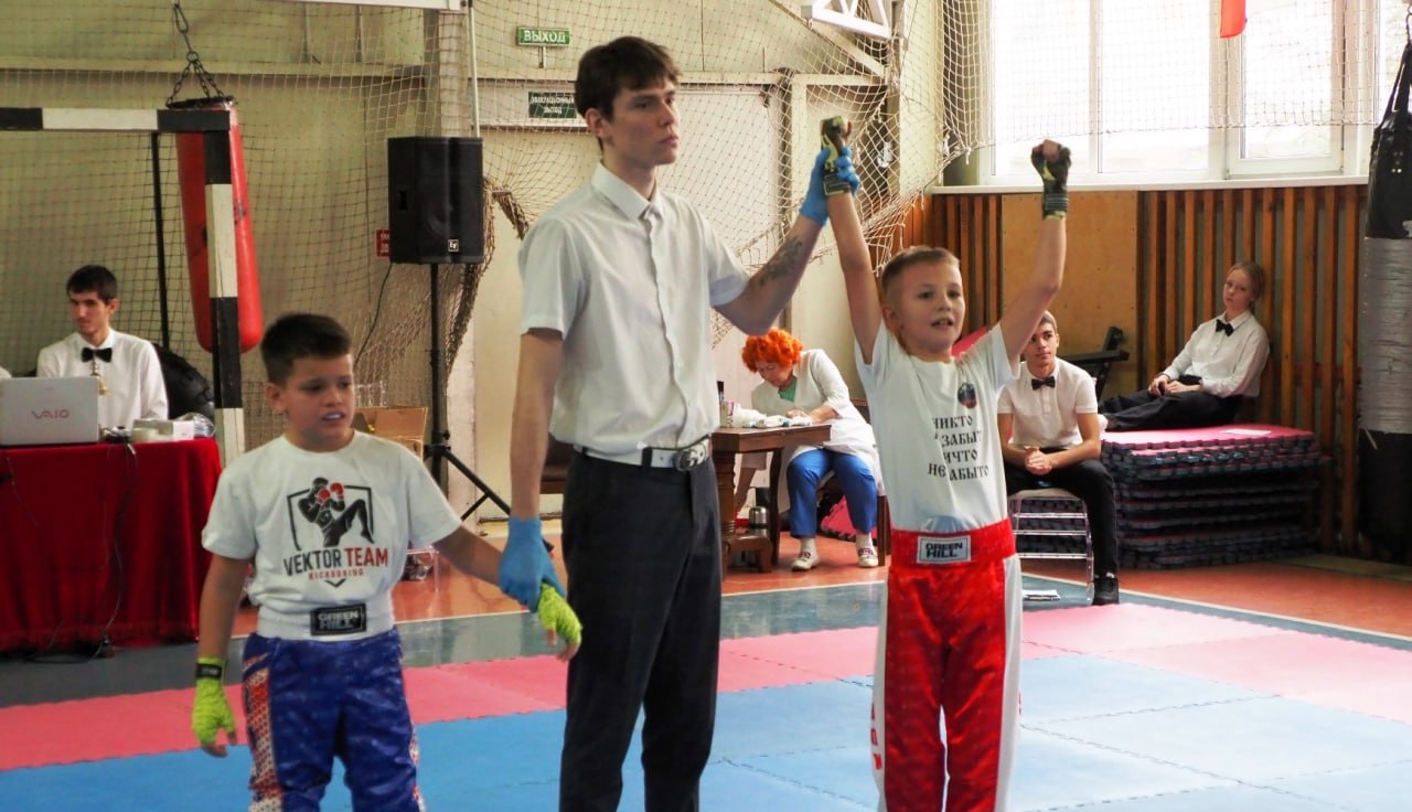 Сильнейшие кикбоксеры Уссурийска определены Сильнейшие кикбоксеры Уссурийска определены