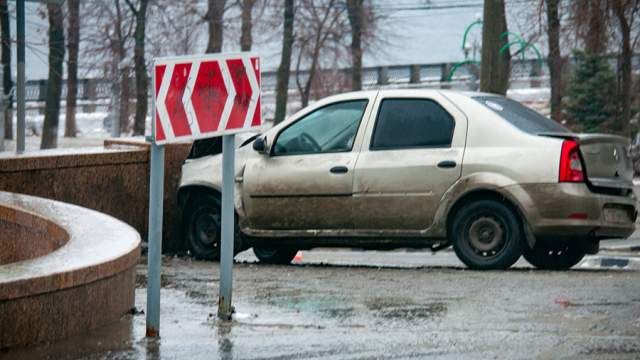 �� ��������� ����� �� ���������� ������� ��������� 305 ���, � ������� ������� 42 � �������� ������� 383 ��������