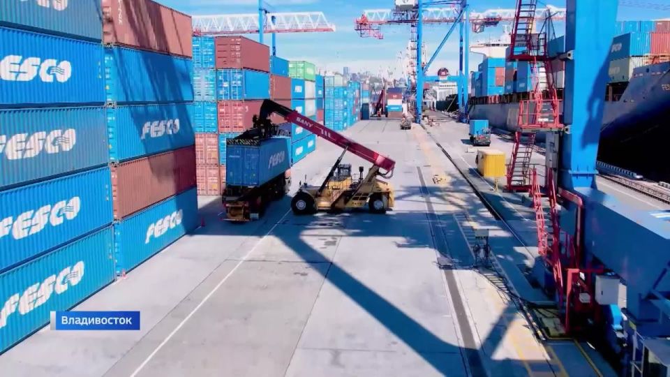 Владивостокский морской торговый порт подводит итоги года