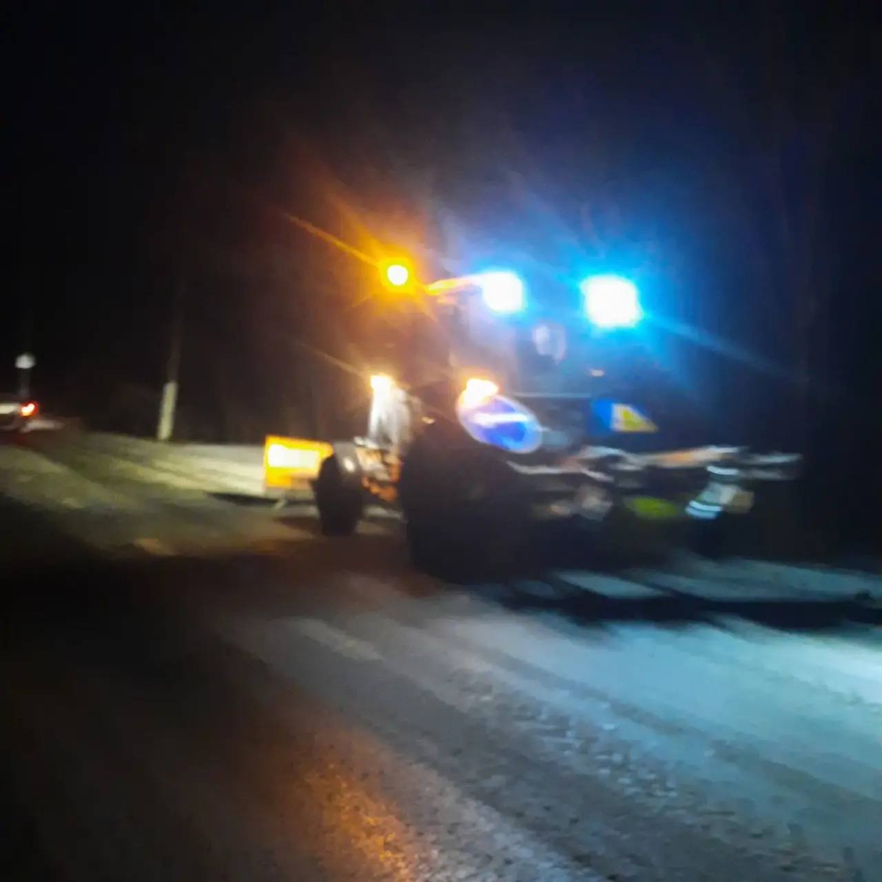 Специалисты филиала «Шкотовский» на участке дороги Артем – Находка – порт Восточный с 36 по 100 километры выполняют работы по: Специалисты филиала «Шкотовский» на участке дороги Артем – Находка – порт Восточный с 36 по 100 километры выполняют работы по: