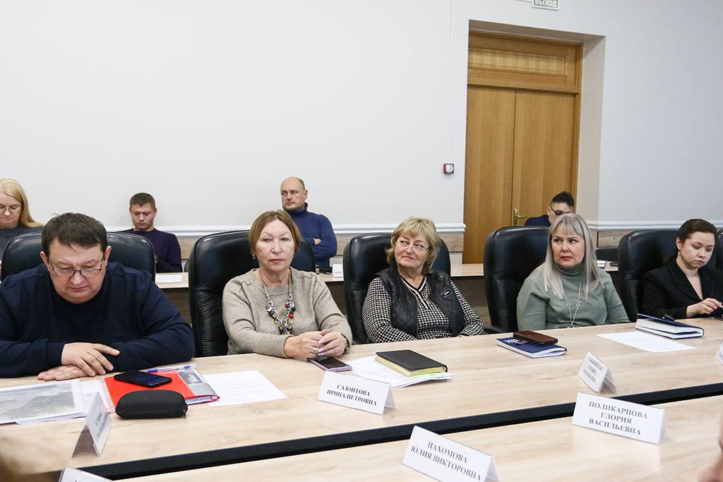 Глава Находки поблагодарил общественных наблюдателей за плодотворную работу Глава Находки поблагодарил общественных наблюдателей за плодотворную работу