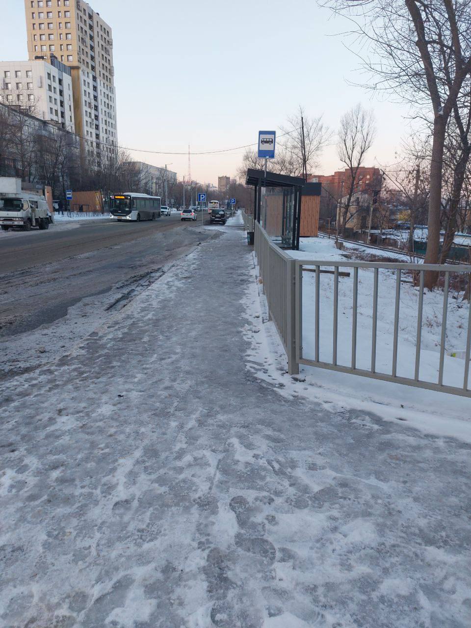 Дороги Владивостока превратились в лед Дороги Владивостока превратились в лед