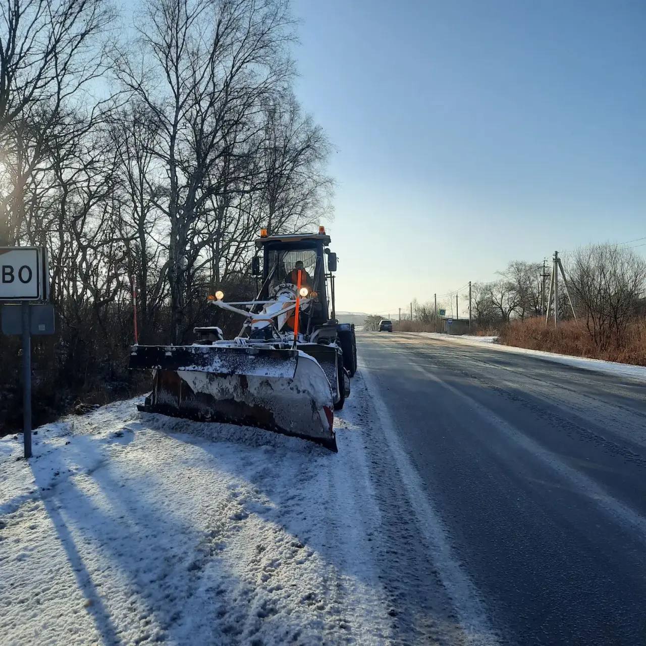 Специалисты филиала «Шкотовский» на участке дороги Артем – Находка – порт Восточный с 36 по 100 километры выполняют работы по: Специалисты филиала «Шкотовский» на участке дороги Артем – Находка – порт Восточный с 36 по 100 километры выполняют работы по: