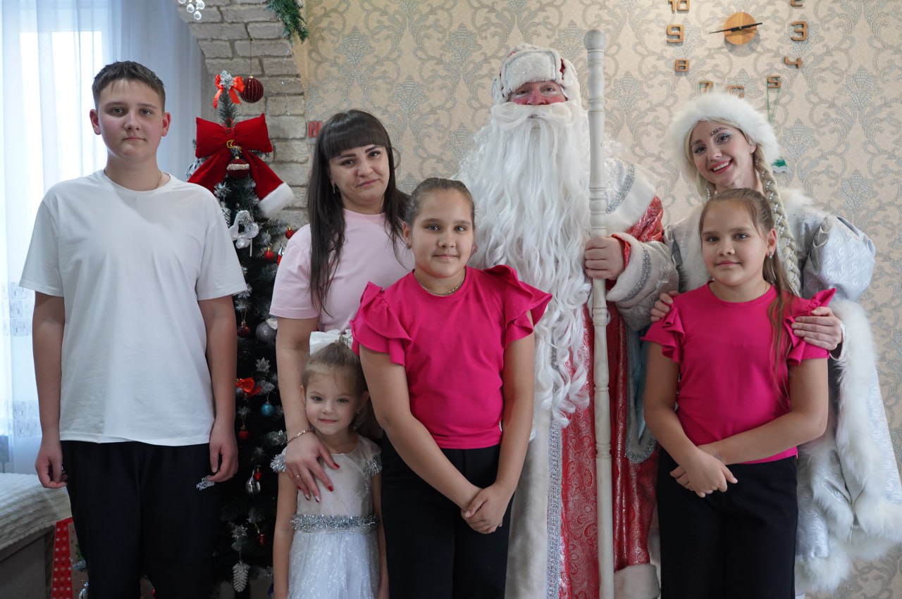 Всероссийская акция «Елка желаний» состоялась в Уссурийске Всероссийская акция «Елка желаний» состоялась в Уссурийске