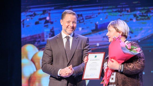 Спикер #ЗСПК Антон Волошко поздравил коллектив Приморских тепловых сетей с 60-летием