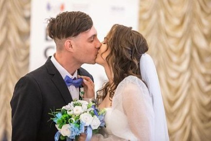 Как будут работать загсы Владивостока в период новогодних праздников, рассказали в профильном управлении администрации города