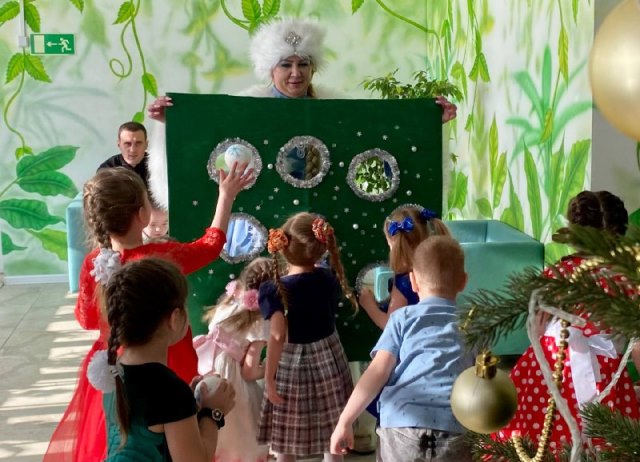 Новогодняя сказка для ребят из Уссурийска