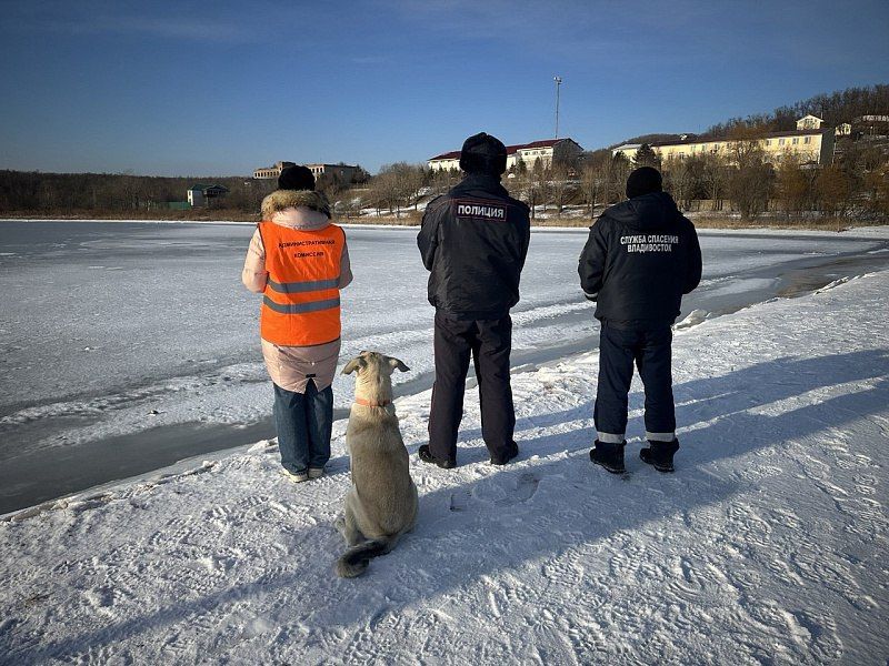 В районе бухты Новик прошел рейд по безопасности на льду