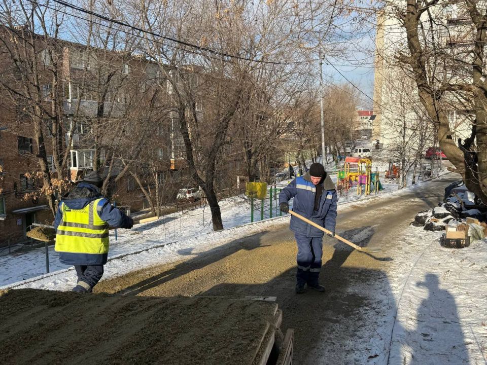 Муниципальное дорожное предприятие «Содержание городских территорий» предстоящей ночью проведет обработку реагентами следующих участков дорог: