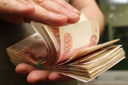 Куда инвестировать деньги на фоне растущих ставок: возможные стратегии