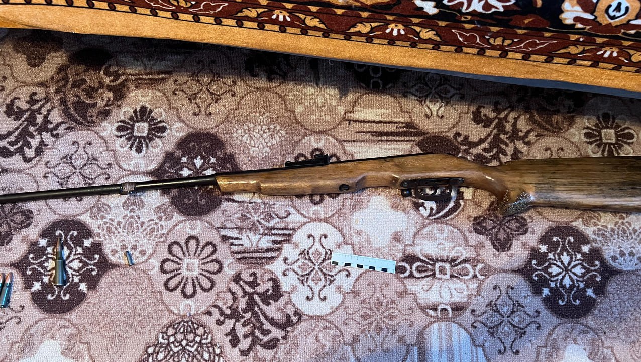 Владельцу незаконного арсенала огнестрельного оружия из села Тугур полицейские предъявили обвинение Владельцу незаконного арсенала огнестрельного оружия из села Тугур полицейские предъявили обвинение