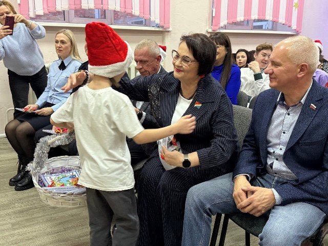 Продолжая новогоднюю традицию Продолжая новогоднюю традицию