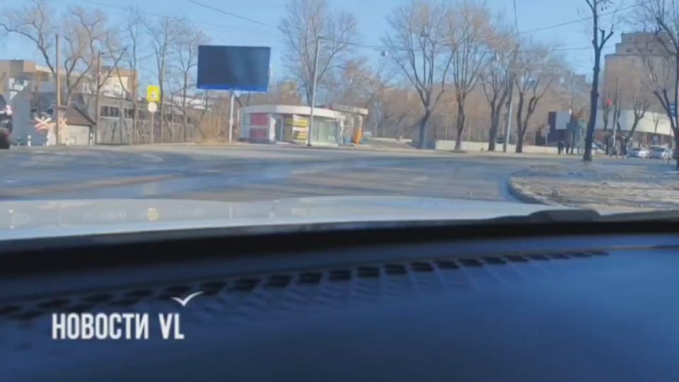 Канализационная река продолжает стекать по Народному проспекту