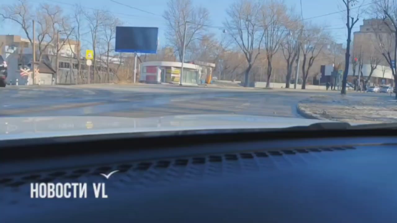 Канализационная река продолжает стекать по Народному проспекту