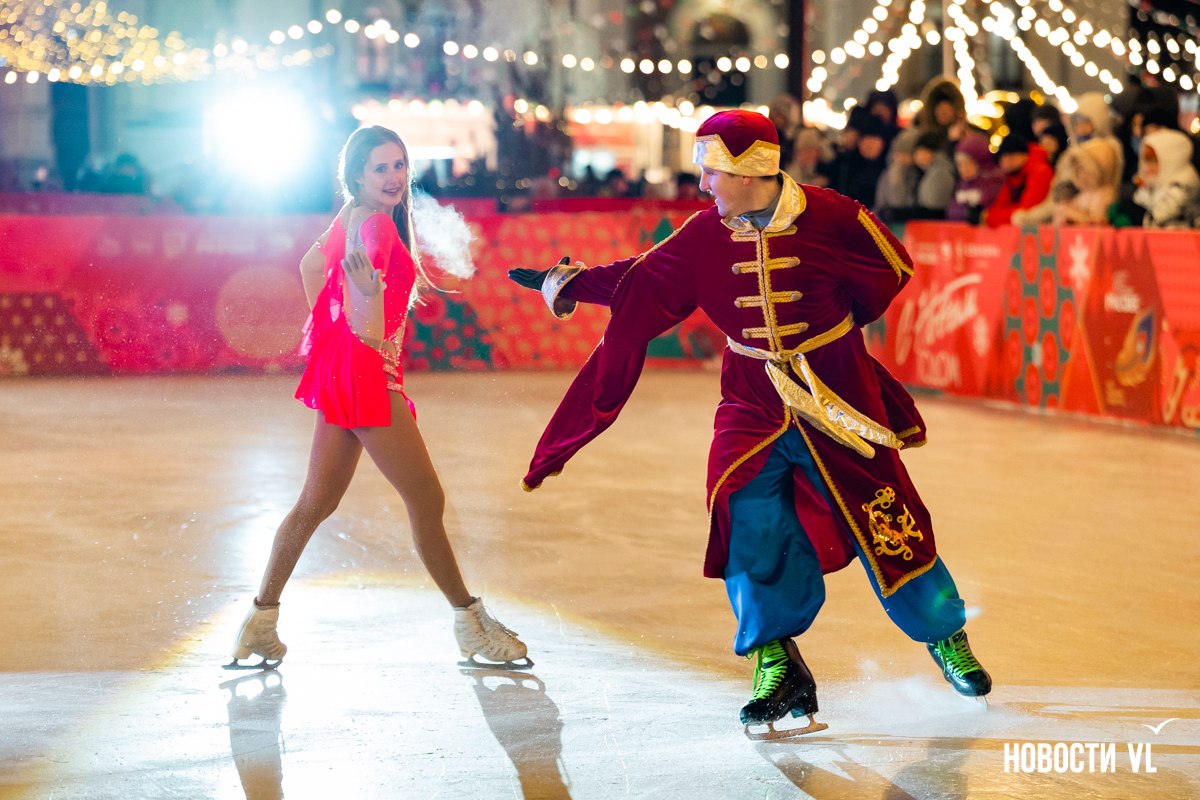 От «Авангарда» до «Фетисов-арены» через кёрлинг-центр и Минный городок: где покататься на катке во Владивостоке в дни новогодних каникул От «Авангарда» до «Фетисов-арены» через кёрлинг-центр и Минный городок: где покататься на катке во Владивостоке в дни новогодних каникул