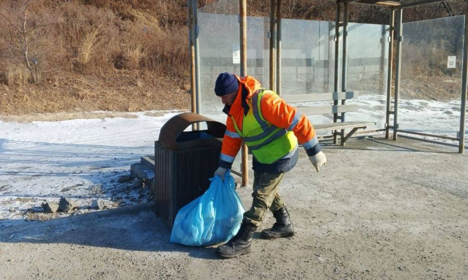 Порядка 15 тонн мусора ежедневно вывозят сотрудники «СГТ»