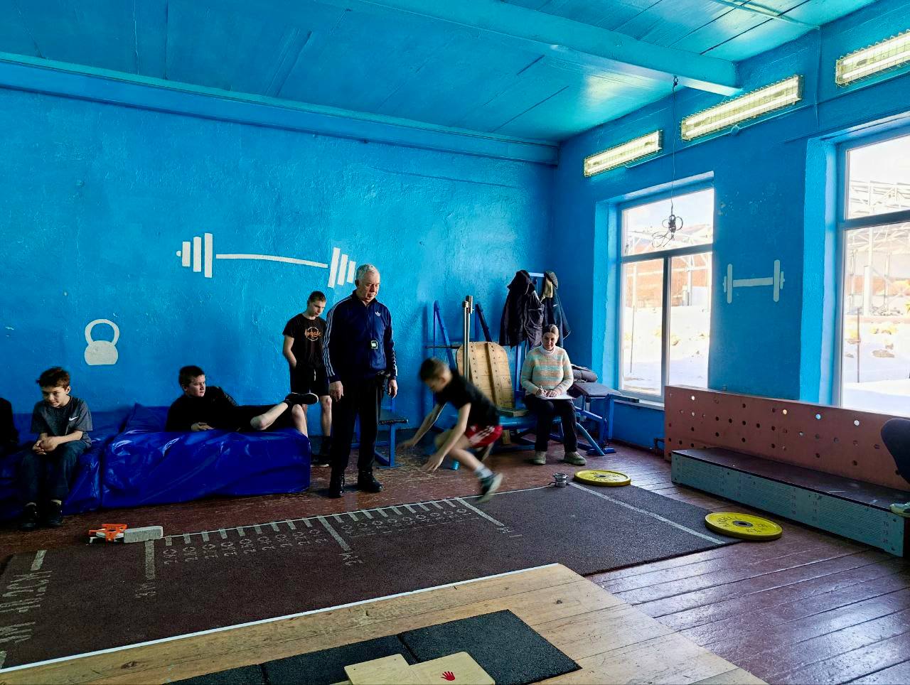 Сегодня, в знаменательный юбилейный день — 100-летие со дня образования нашего района, — среди воспитанников спортивной школы прошёл Фестиваль ГТО Сегодня, в знаменательный юбилейный день — 100-летие со дня образования нашего района, — среди воспитанников спортивной школы прошёл Фестиваль ГТО