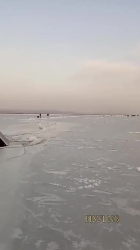 Подводная рыбалка в Приморье – три машины провалились под тонкий лед: