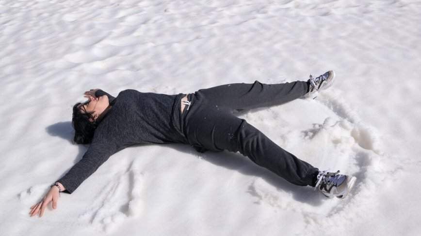 Что нельзя делать при падении на лёд