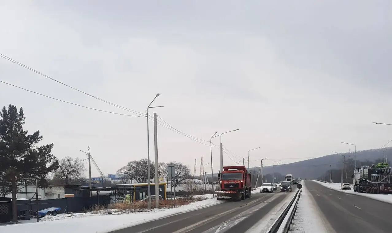 В Приморье идёт снег — проезд есть на всех трассах