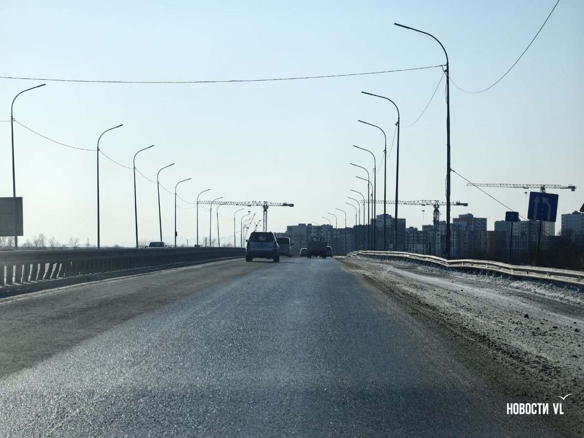 Де-Фриз почистили до асфальта, а съезды с него выглядят не очень Де-Фриз почистили до асфальта, а съезды с него выглядят не очень