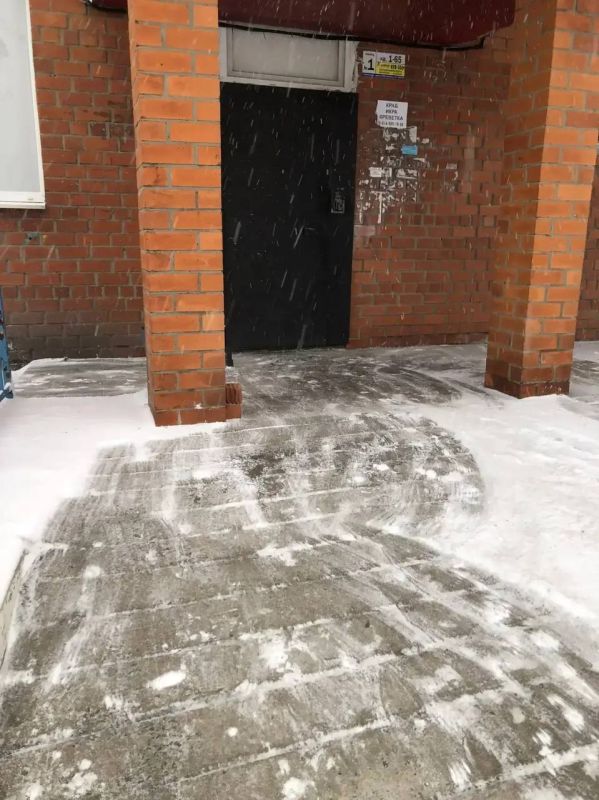 Коммунальные службы Находки в усиленном режиме проводят уборку снега