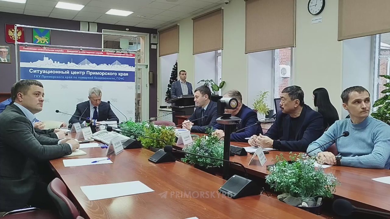 Управляющие компании ждет наказание за плохую уборку снега в Приморье