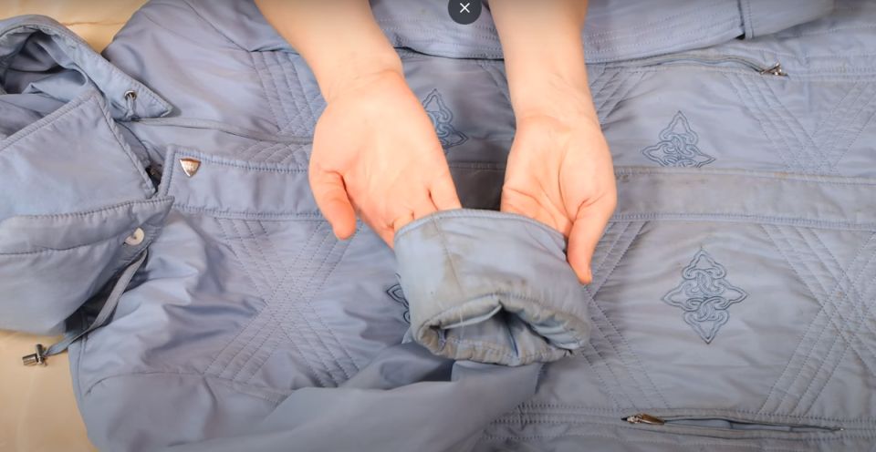 Как освободить рабочую куртку от жира и запаха: проверенный метод