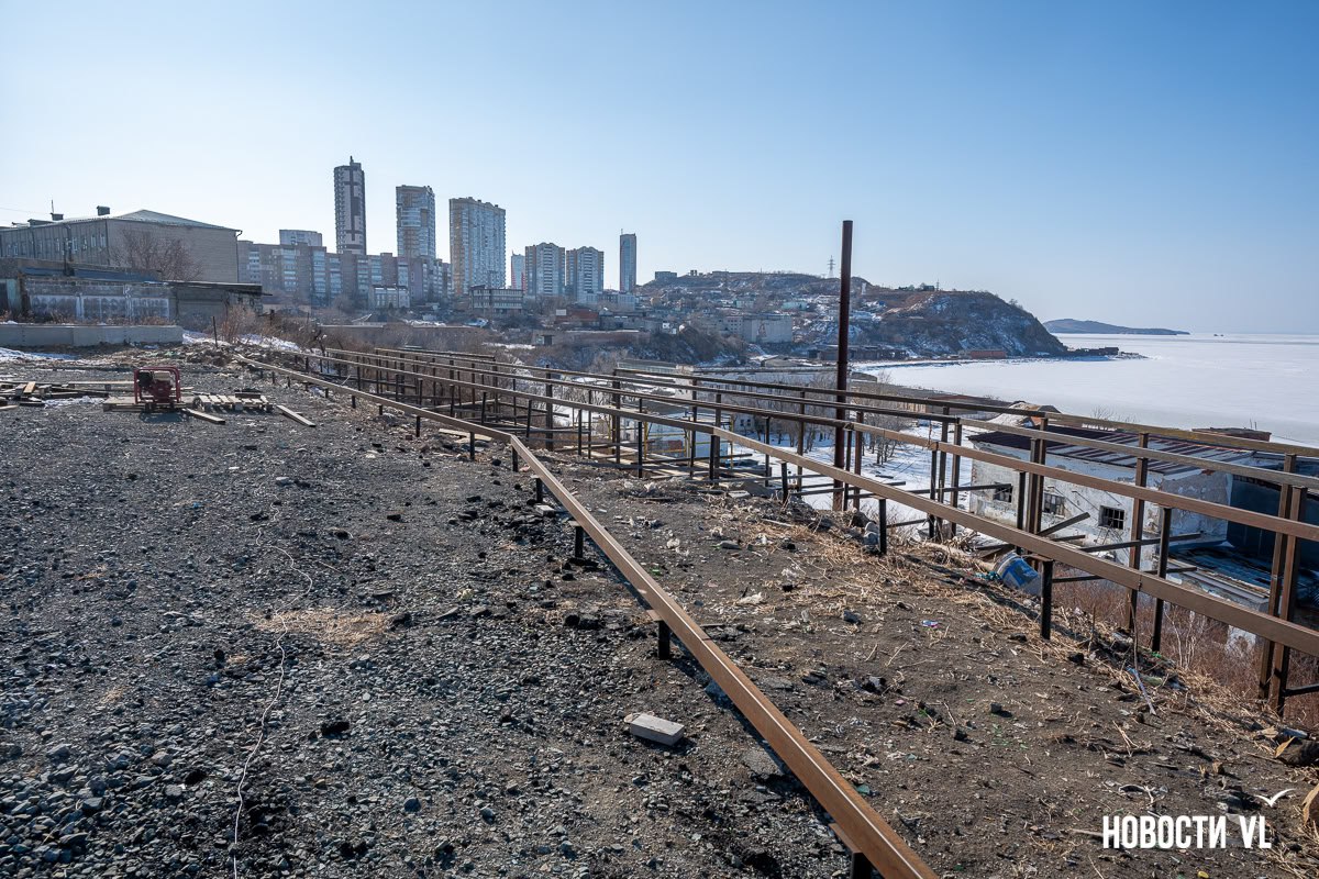 Строительство парка семейного отдыха на бывшей видовой на Эгершельде идёт небольшими шагами Строительство парка семейного отдыха на бывшей видовой на Эгершельде идёт небольшими шагами