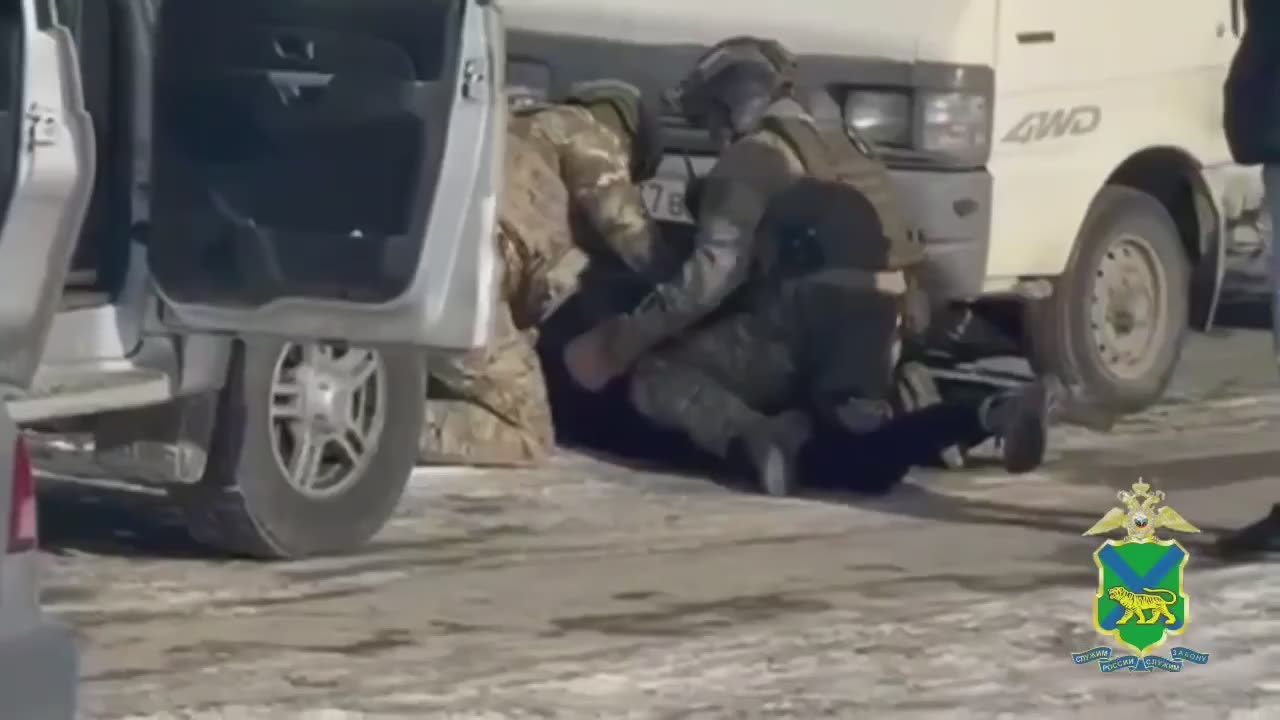 Спецназ Росгвардии оказал содействие полицейским Приморья в задержании мужчины, взявшегося за пистолет во время потасовки у ночного клуба