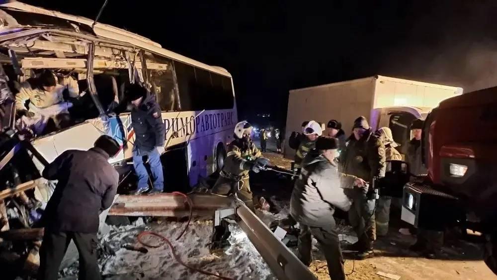 По факту смертельного ДТП с туристическим автобусом в Приморье возбужденно уголовное дело По факту смертельного ДТП с туристическим автобусом в Приморье возбужденно уголовное дело