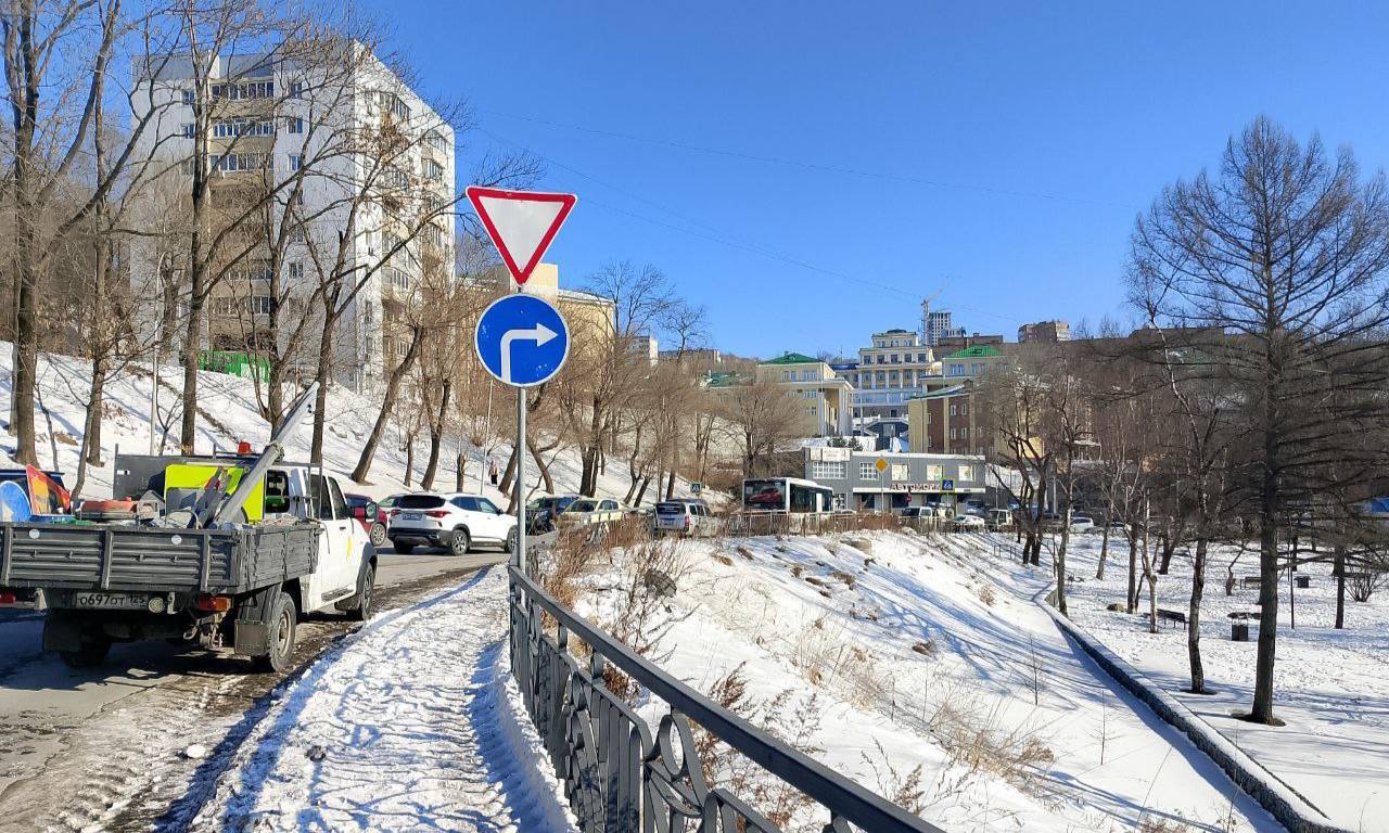 Бригады «СГТ» продолжают улучшать дорожную инфраструктуру Бригады «СГТ» продолжают улучшать дорожную инфраструктуру