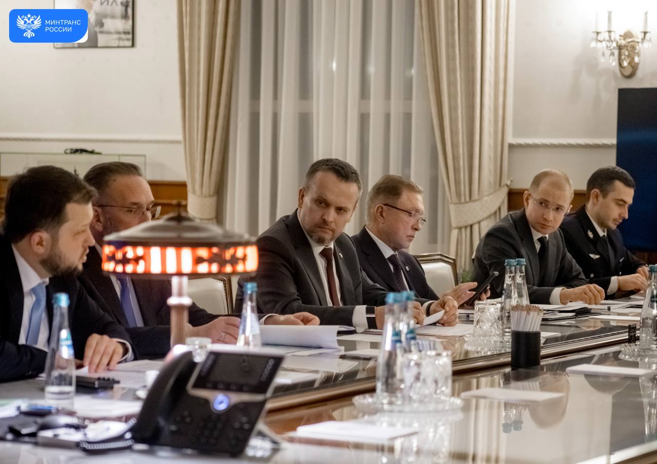 Марат Баширов: Как человек, который довольно часто бывает на Дальнем Востоке, я хорошо представляю, что такое авиалогистика для этого макрорегиона Марат Баширов: Как человек, который довольно часто бывает на Дальнем Востоке, я хорошо представляю, что такое авиалогистика для этого макрорегиона