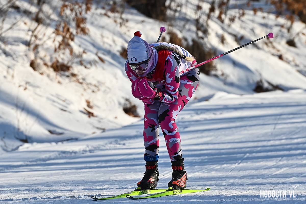 Мороз, бег против часовой стрелки и сотни лыжников: во Владивостоке прошла «Русская гонка – 2026» Мороз, бег против часовой стрелки и сотни лыжников: во Владивостоке прошла «Русская гонка – 2026»