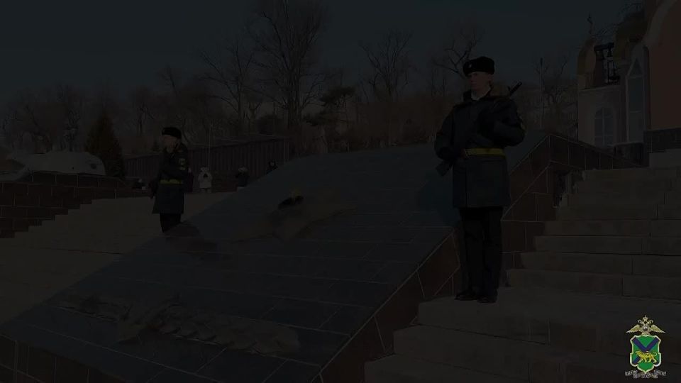 Представители УМВД Приморья приняли участие в митинге памяти жертв блокады Ленинграда