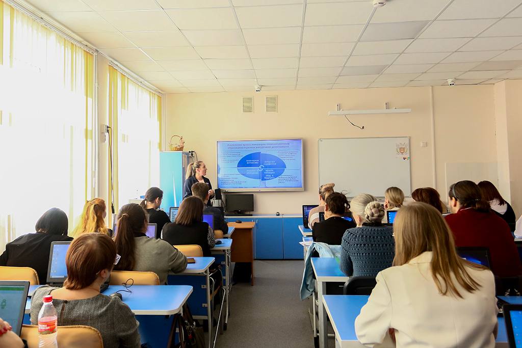 День наставничества: опыт, вдохновение и педагогическое мастерство День наставничества: опыт, вдохновение и педагогическое мастерство