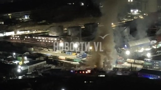 Возле ТЭЦ на Фадеева горят склады, сообщает наш читатель