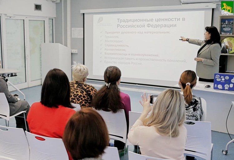 С нового учебного года российские школы начнут оценивать поведение учеников