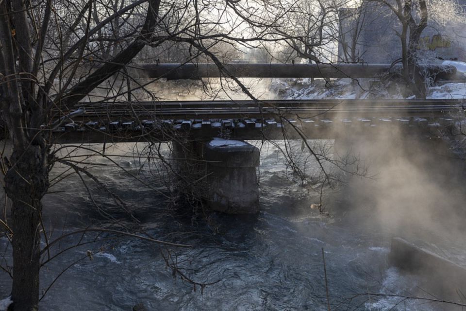 Речку Объяснения планируют расчистить и поднять над ней трубы теплотрассы Речку Объяснения планируют расчистить и поднять над ней трубы теплотрассы